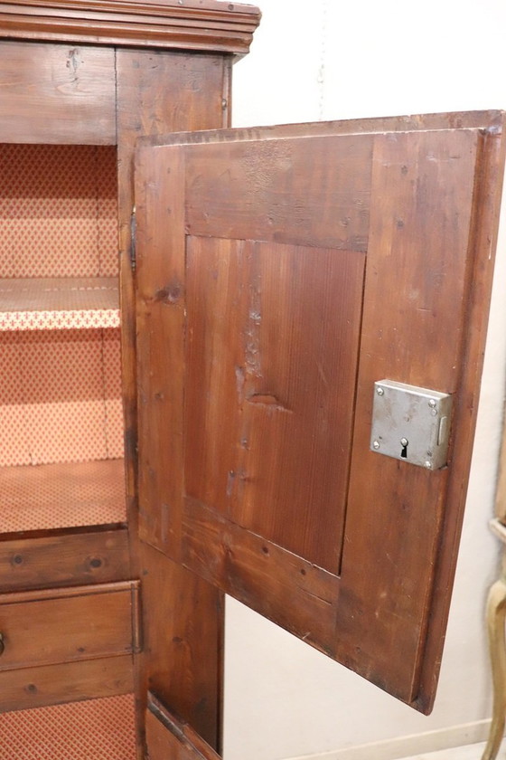 Image 1 of Antiek houten kabinet