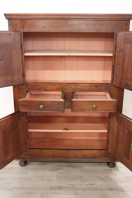 Image 1 of Antiek houten kabinet