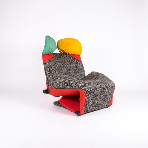 Cassina postmoderne 1980s Wink chair