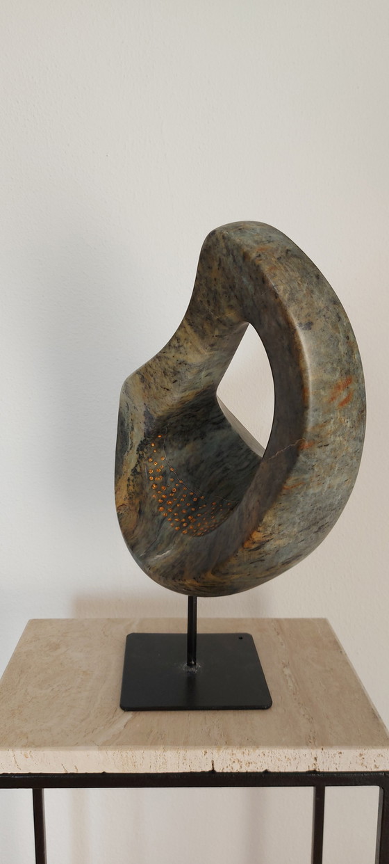 Image 1 of Marion de Goey - Serpentijn sculpture