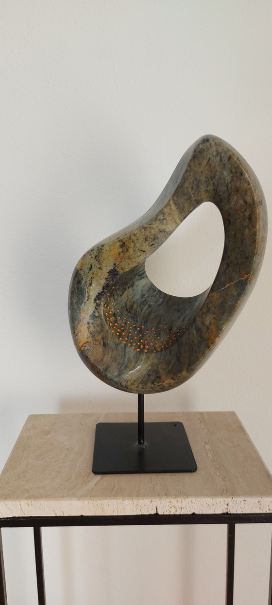 Image 1 of Marion de Goey - Serpentijn sculpture