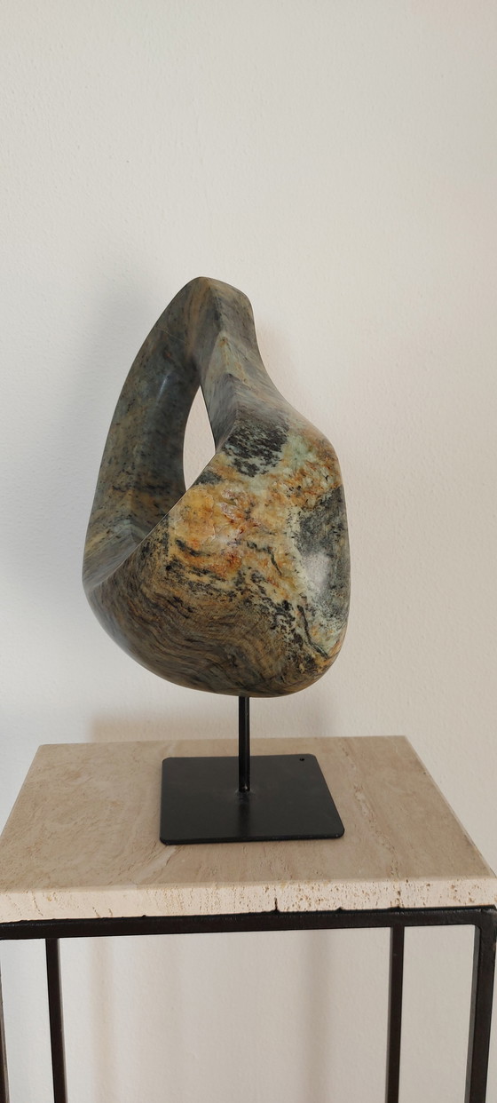 Image 1 of Marion de Goey - Serpentijn sculpture