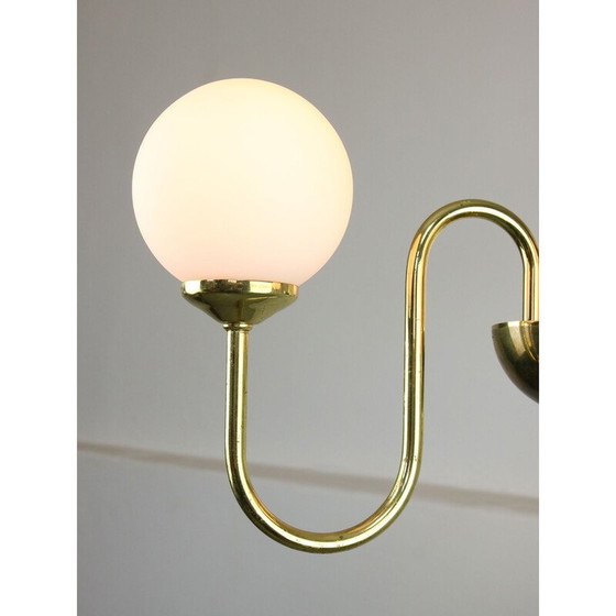 Image 1 of Vintage gouden kroonluchter in opaline glas