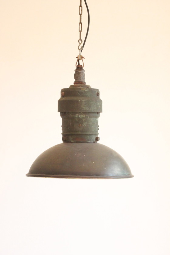 Image 1 of Industriële koperen fabrieks hanglampen, 1930S, set van 3