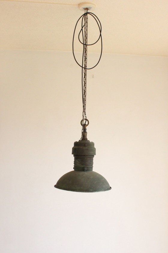 Image 1 of Industriële koperen fabrieks hanglampen, 1930S, set van 3