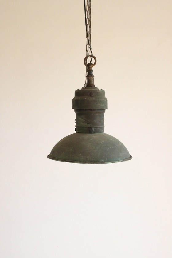 Image 1 of Industriële koperen fabrieks hanglampen, 1930S, set van 3