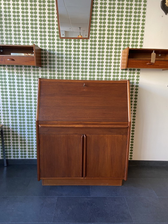 Image 1 of Vintage Deense secretaire