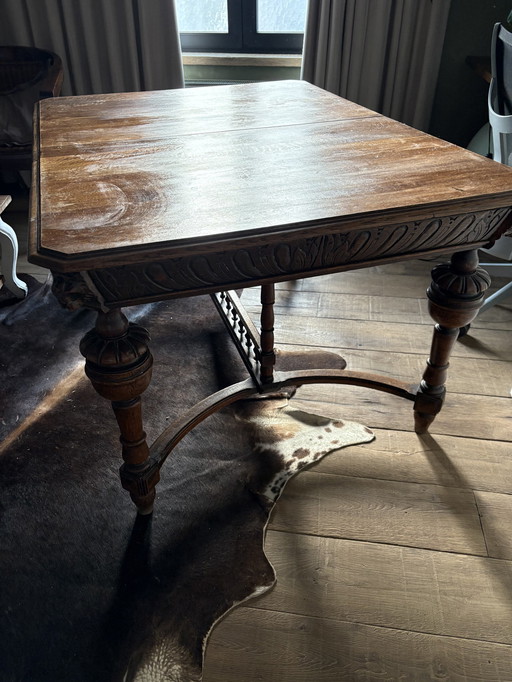 Prachtige Houten Tafel Met Snijwerk En 2 Stoelen