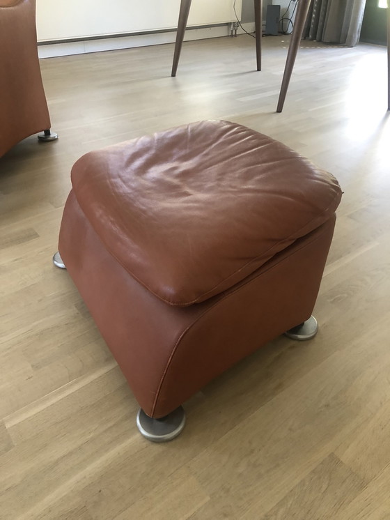 Image 1 of Gerard van den Berg Loge fauteuil +hocker