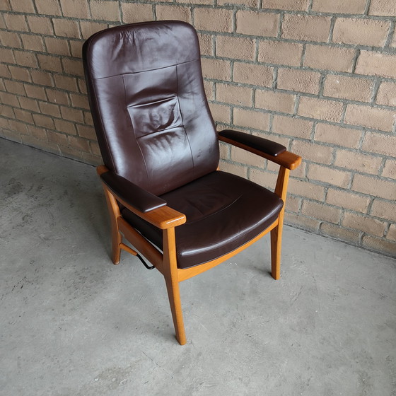 Image 1 of Design relaxfauteuil Farstrup type plus 5900 Bordeaux-rood leer