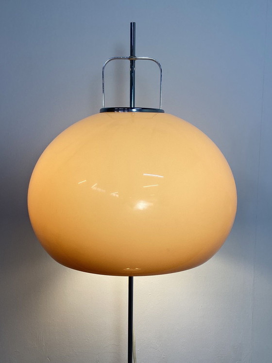 Image 1 of Vintage Harvey Guzzini Vloer Lamp Italy