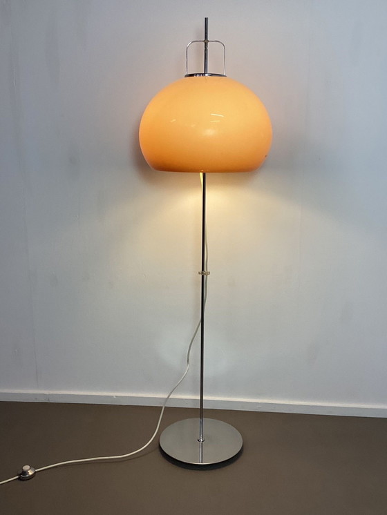 Image 1 of Vintage Harvey Guzzini Vloer Lamp Italy