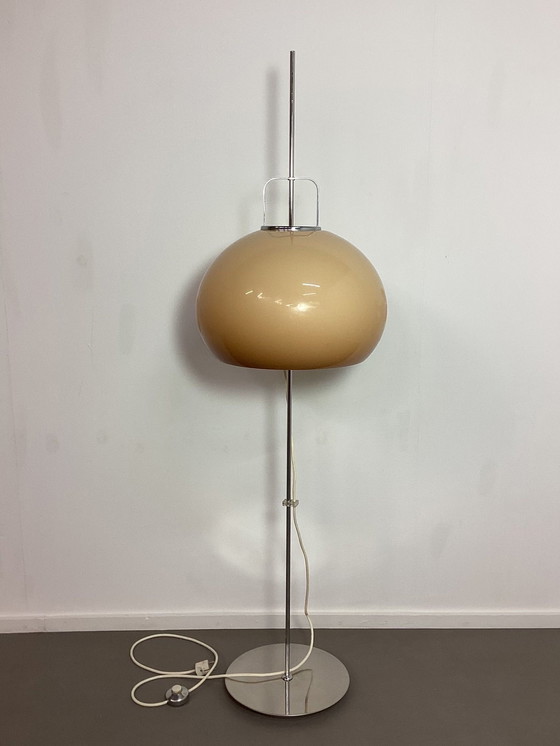 Image 1 of Vintage Harvey Guzzini Vloer Lamp Italy