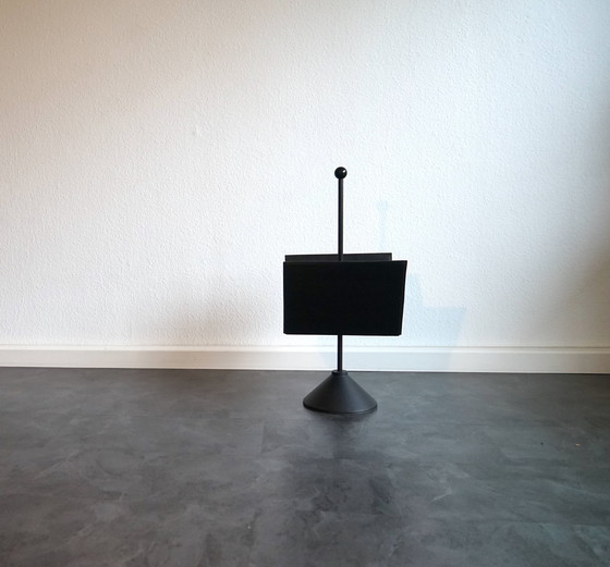 Image 1 of Italiaans vintage tijdschriftenrek door Porada Arredi, jaren 1980