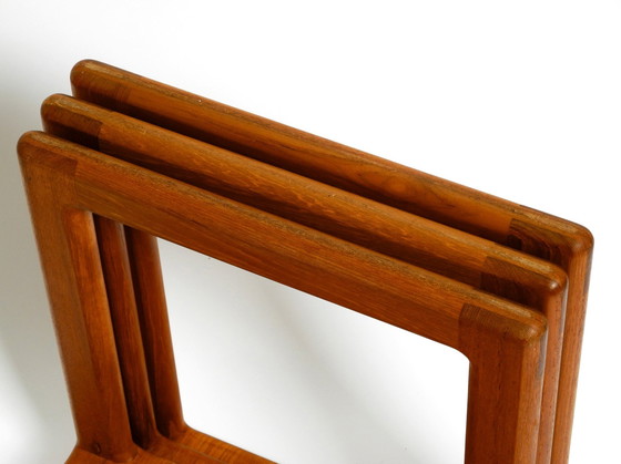 Image 1 of Prachtige solide Mid Century set van 3 teak houten Nesting Tables