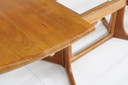 Korup Mobler Deense ovalen uitschuifbare eettafel massief teak