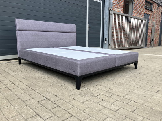 Image 1 of Zeer recente Auping Criade Boxspring 180 x 200 Lichtgrijs Topstaat!