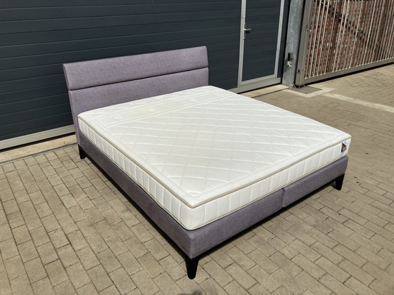 Image 1 of Zeer recente Auping Criade Boxspring 180 x 200 Lichtgrijs Topstaat!