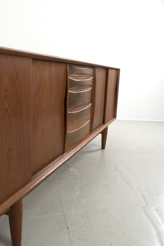 Image 1 of Deens dressoir