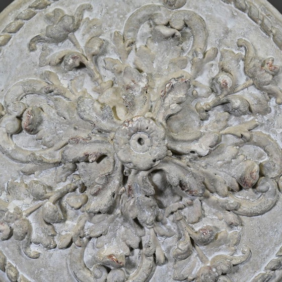 Image 1 of Plafond ornament op voetstuk (klein)