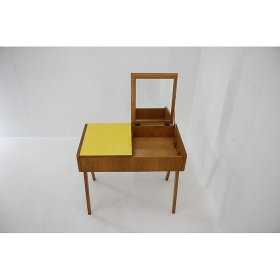 Image 1 of Vintage kaptafel met spiegel, Tsjecho-Slowakije, 1960