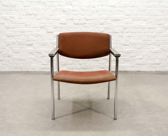 Image 1 of Gijs van der Sluis Dutch Design Chroom en Duo Tone stoffen bijzetstoel. Nederland, jaren 1960.