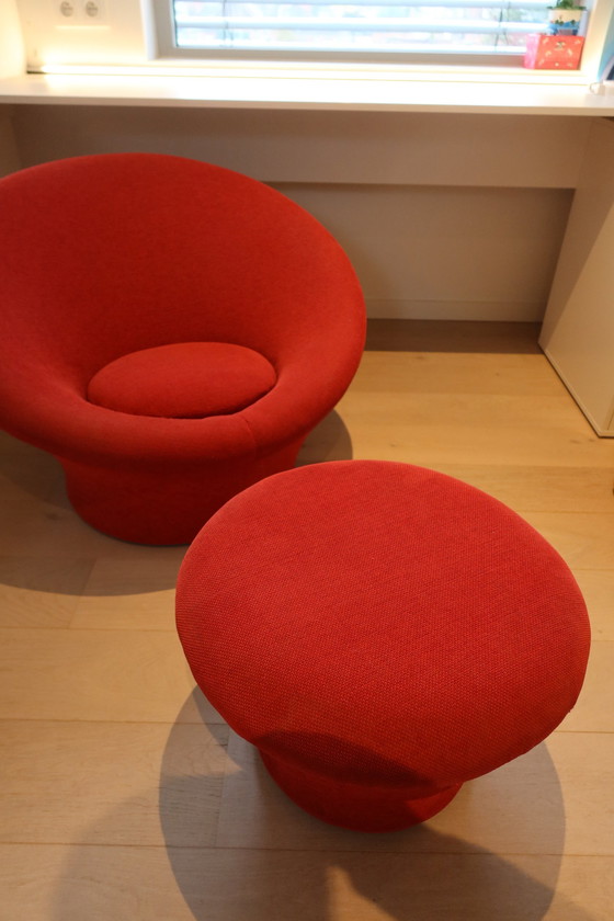 Image 1 of Mushroom Lounge Chair By Pierre Paulin For Artifort With Poof