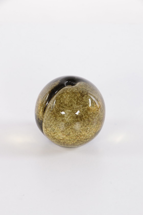 Image 1 of Barley Lands Paperweight Perzik groen