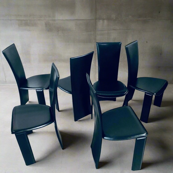 Image 1 of 6 X Zwart Leren Tripot Eetkamerstoelen Pietro Costantini Italiaans Design 1980