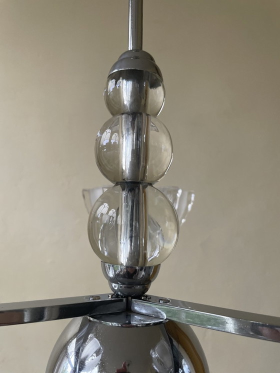 Image 1 of Lamp Jaren 30 Art Deco 3 Armen Met Matglazen Schalen Verchroomd Frans Hanglamp