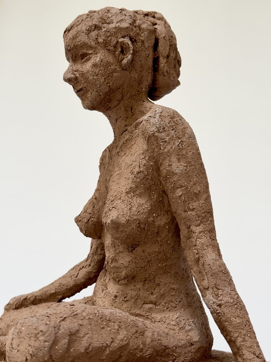 Image 1 of Yolande Ide (1931) - Terracotta sculptuur " Nicole "