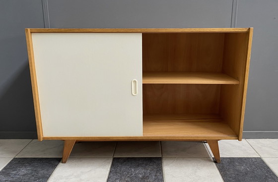 Image 1 of Geel Jiroutek dressoir 1960 voor interier Praha