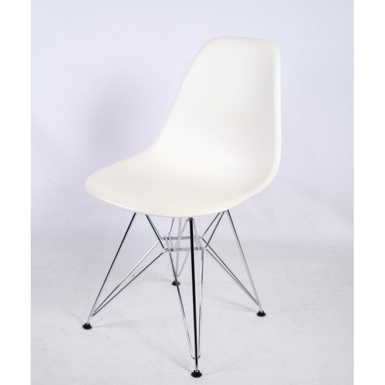 Image 1 of Vintage witte kunststof Dsr stoel van Charles en Ray Eames, jaren 1948