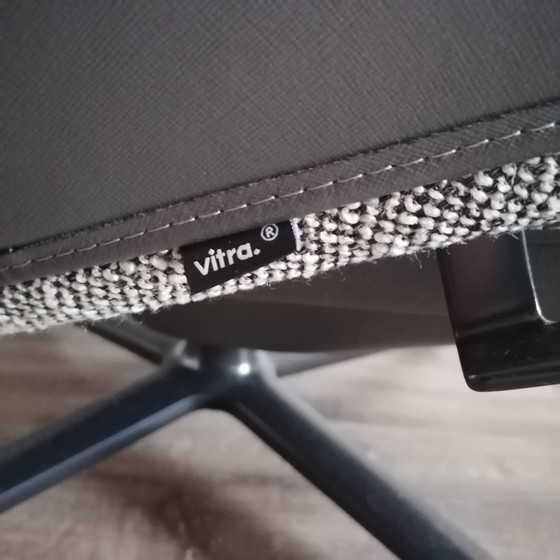 Image 1 of Vitra Grand Relax Fauteuil
