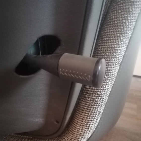 Image 1 of Vitra Grand Relax Fauteuil