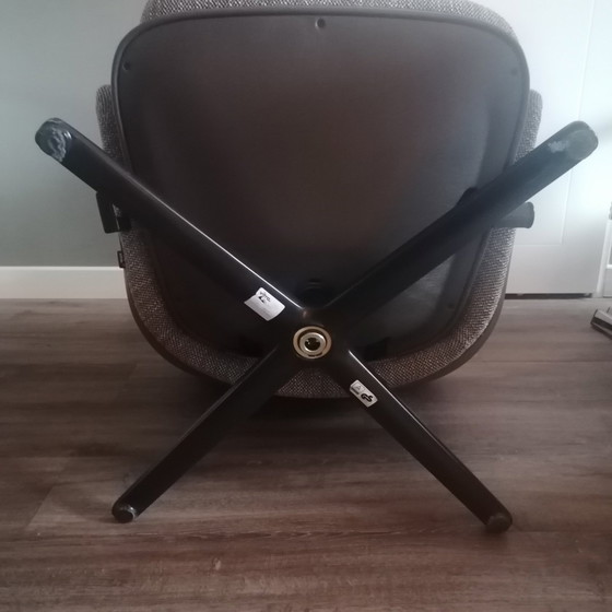 Image 1 of Vitra Grand Relax Fauteuil