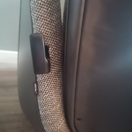 Image 1 of Vitra Grand Relax Fauteuil