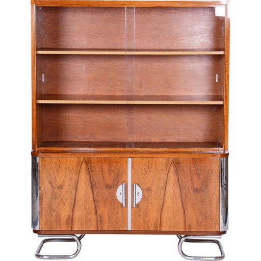 Vintage Art Deco notenhouten en glazen boekenkast door Vichr, Tsjecho-Slowakije 1930