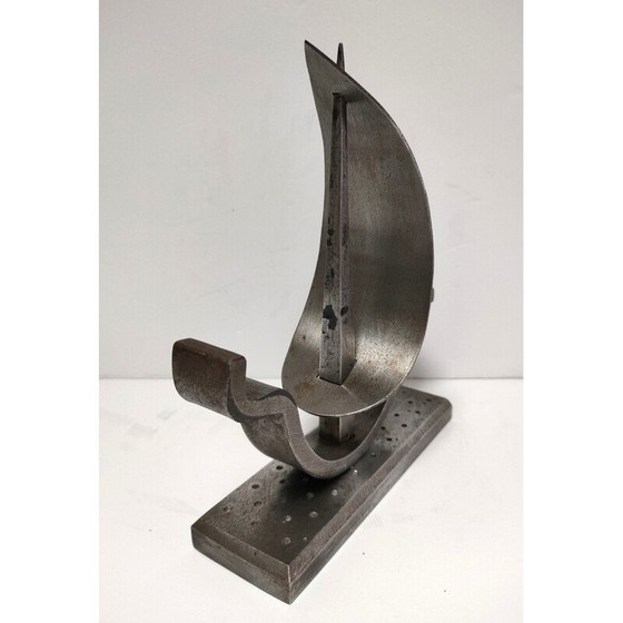 Image 1 of Brutalistische vintage stalen presse-papier voor boten