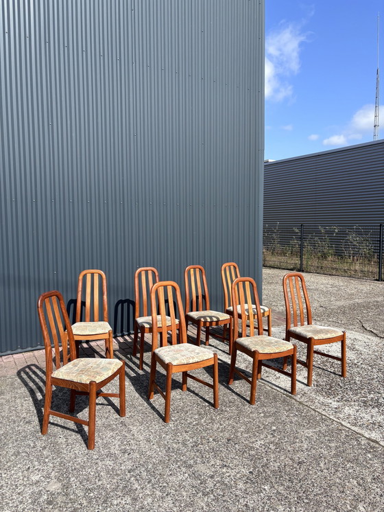 Image 1 of 8 X Vintage Eetkamerstoelen Teak