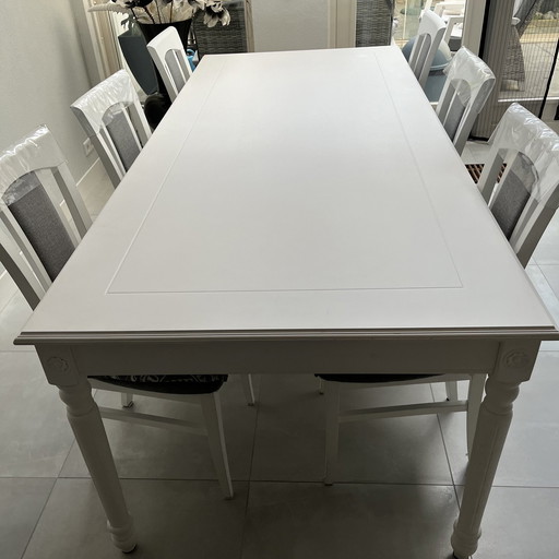 Goossens tafel + 6x stoel