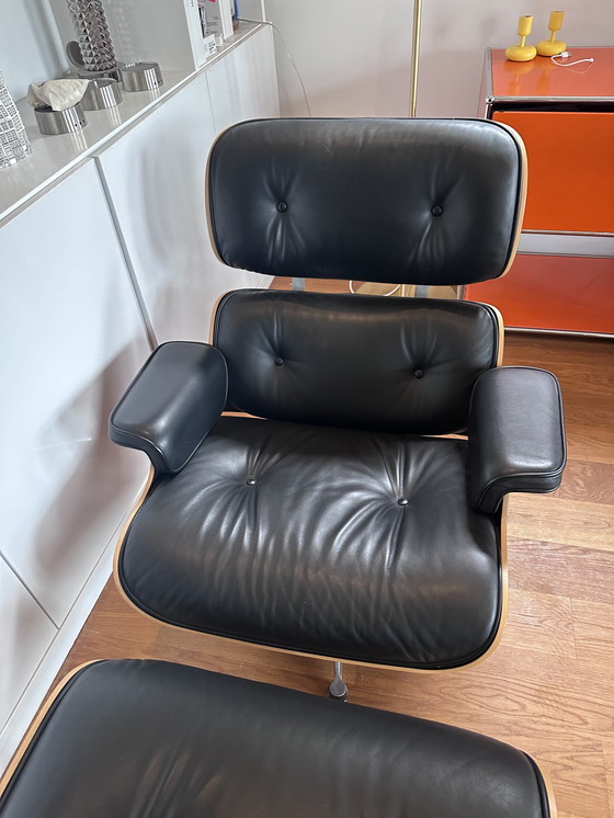 Image 1 of Eames lounge chair