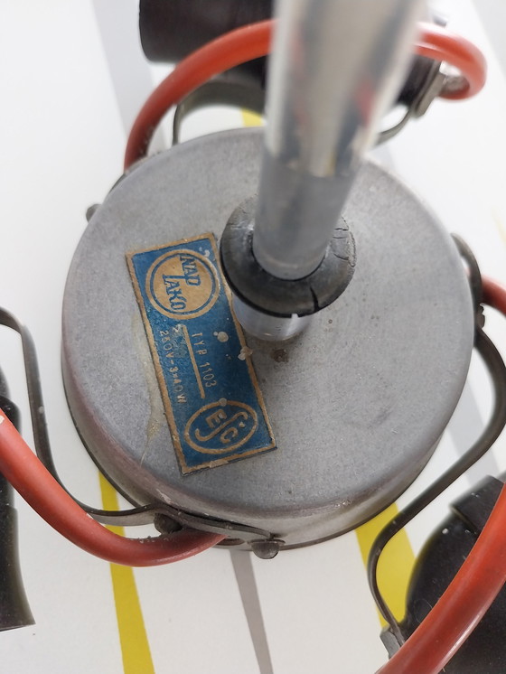 Image 1 of  1 X Geel Witte Glazen Plafonnière 1960'S Tsjechië 60Cm Mooie Grafische Tekening. 52 Cm Doorsnede 70 Cm Hoog 