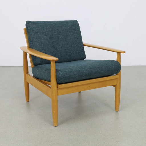 Vintage Deense Fauteuil, 1970S Nieuw Gestoffeerd