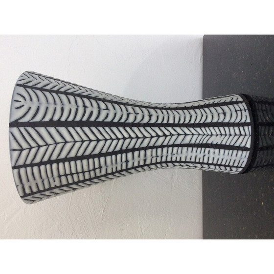 Image 1 of Vintage wit emaille "Cornet" vaas van Roger Capron