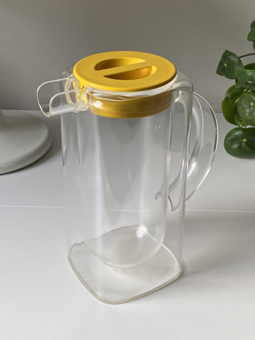 Vintage ruimtetijdperk "De Super Pitcher