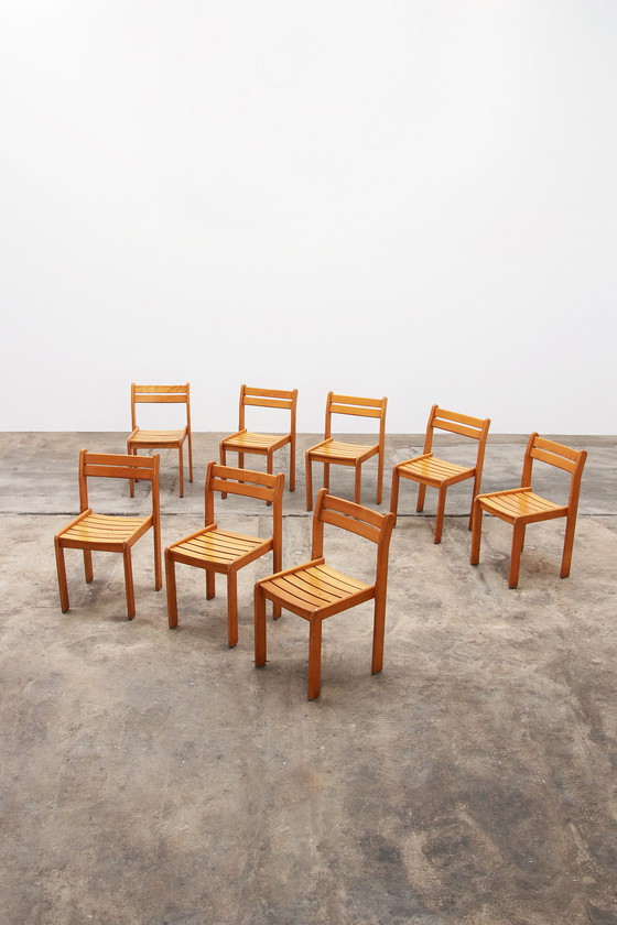 Image 1 of Partij vintage Franse stapelstoelen gemaakt van beukenhout,1960