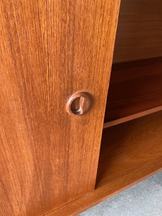 Image 1 of Mid-Century dressoir