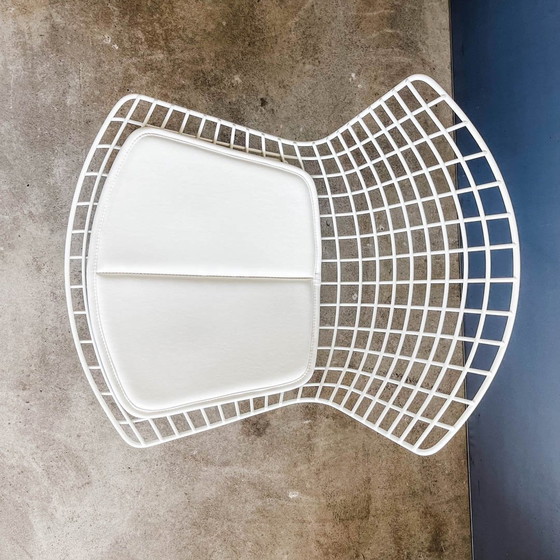 Image 1 of Knoll International - Bertoia Stoel - Rilsan/Vinyl Wit - Nieuw!