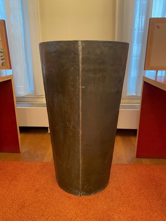 Image 1 of Ovalen Pedestal Met Lood Bekleed